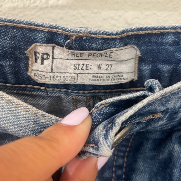 Free People High Rise Denim Shorts with Lace Accent Size 27 - Picture 6 of 8